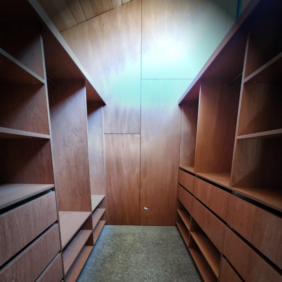 Kuering ply robe