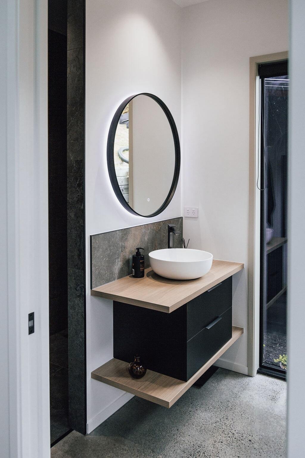 Minden Vanities